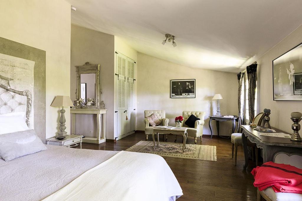 Domaine De Rhodes B&B Avignon Phòng bức ảnh